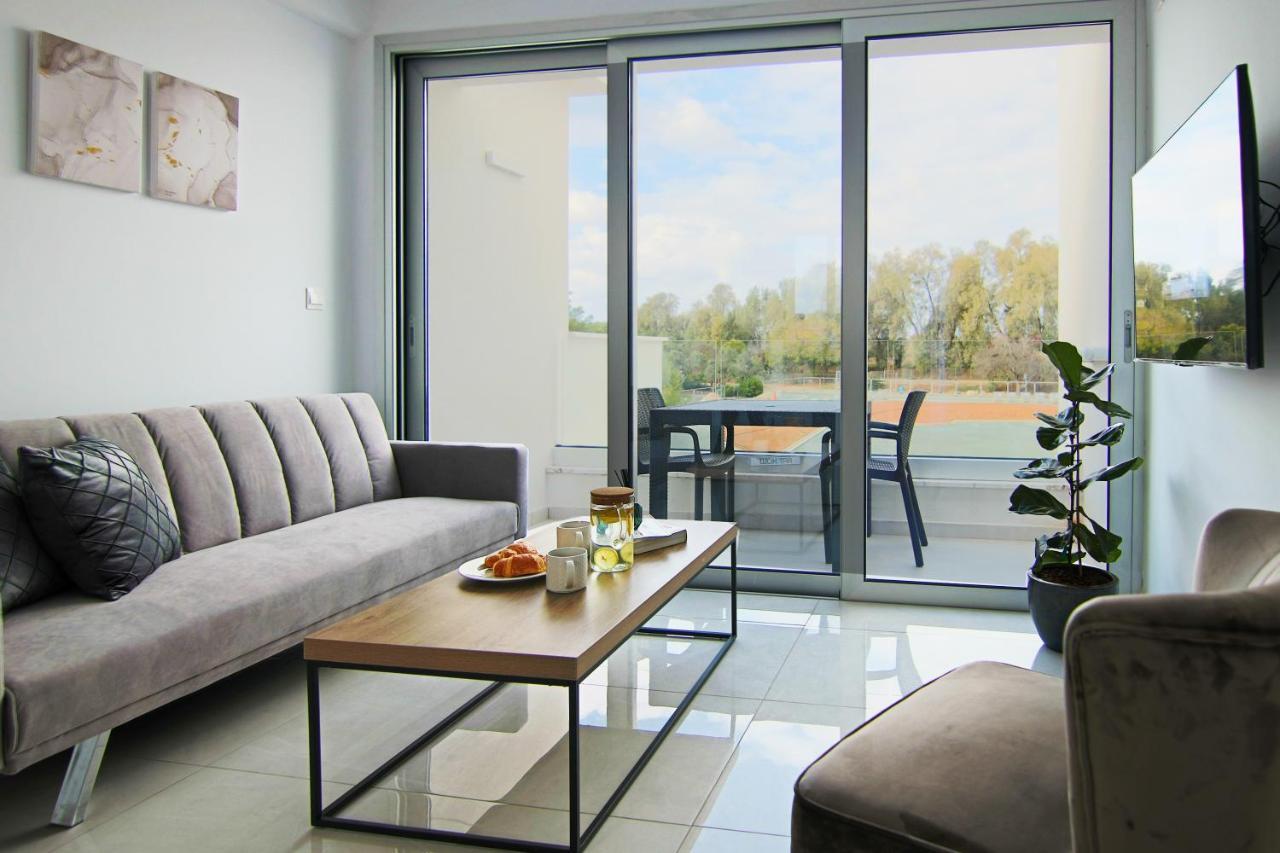 Ferienwohnung Phaedrus Living - Seaside Executive Flat Harbour 202 Paphos Exterior foto